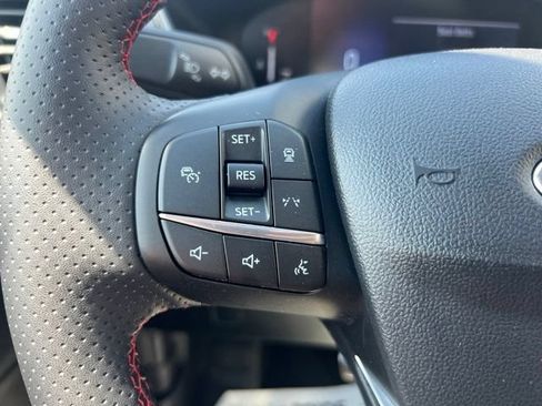Certified 2024 Ford Escape ST-Line w/ Tech Pack #1 AWD/4WD image 9