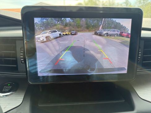 Used 2020 Ford Explorer XLT RWD image 13