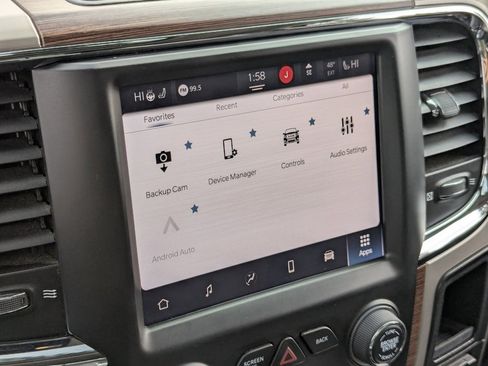 Used 2015 RAM 1500 Laramie w/ Convenience Group image 18