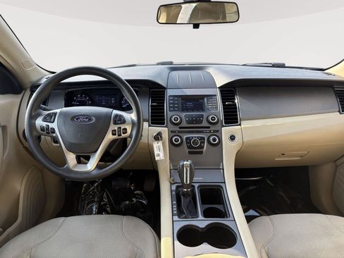 Used 2018 Ford Taurus SE FWD image 21