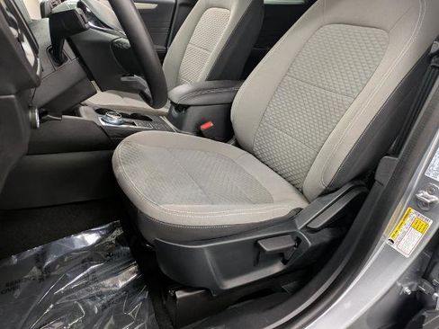 Certified 2022 Ford Escape SE w/ Cold Weather Package image 9
