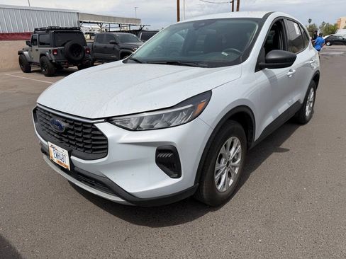 Used 2025 Ford Escape Active image 8
