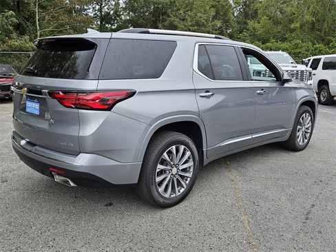 Certified 2023 Chevrolet Traverse Premier image 11