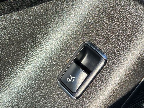 Used 2017 Mercedes-Benz GLE 350 4MATIC image 15