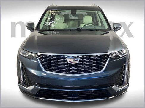 Used 2020 Cadillac XT6 Premium Luxury image 15