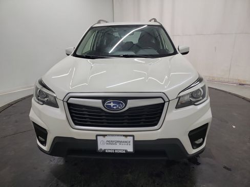 Used 2019 Subaru Forester Premium image 2