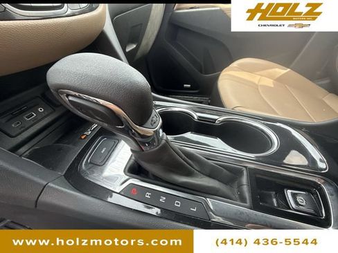 Certified 2024 Chevrolet Equinox Premier AWD/4WD image 17