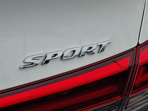 Used 2023 Honda Civic Sport image 31