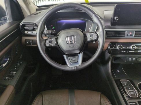 Certified 2024 Honda Pilot Elite image 16
