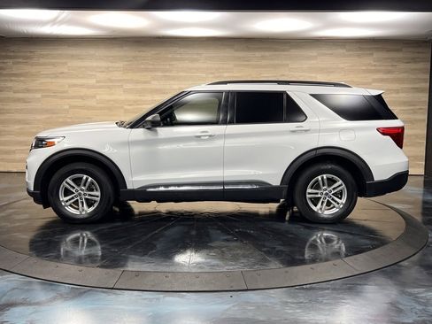 Used 2020 Ford Explorer XLT image 21