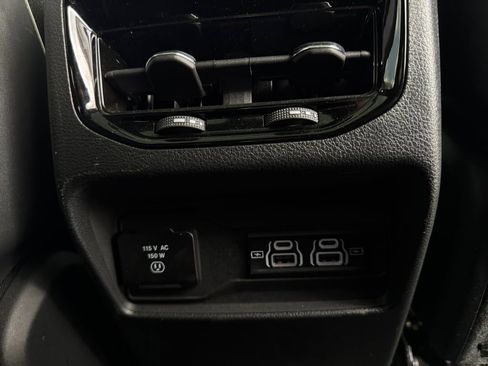 Used 2024 Jeep Grand Cherokee L Summit w/ Advanced Protech Group IV AWD/4WD image 36