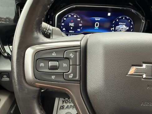 Used 2022 Chevrolet Silverado 1500 ZR2 w/ Technology Package image 29