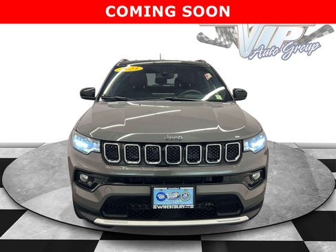 Certified 2023 Jeep Compass Limited AWD/4WD image 3