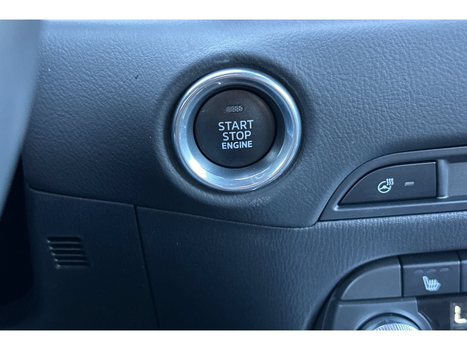 Certified 2025 MAZDA CX-5 Signature AWD/4WD image 35