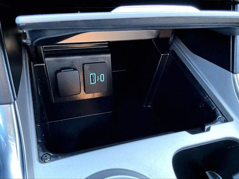 Used 2023 Ford Explorer Limited w/ Hybrid Equipment Group 310A image 34