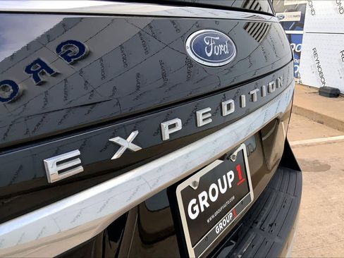 Used 2023 Ford Expedition Platinum AWD/4WD image 31