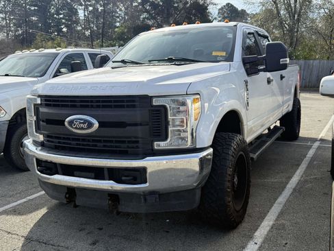 Used 2017 Ford F250 XL w/ Power Equipment Group image 1
