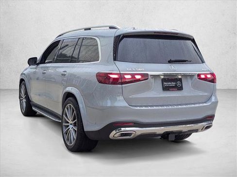 New 2026 Mercedes-Benz GLS 580 4MATIC image 8
