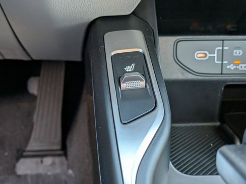 New 2026 Kia Sorento S FWD image 35