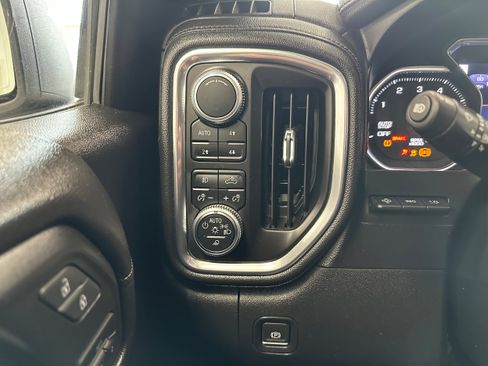Used 2019 GMC Sierra 1500 Denali w/ Denali Ultimate Package AWD/4WD image 24