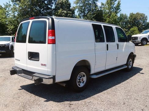Used 2025 GMC Savana 2500 w/ Driver Convenience Package RWD image 7