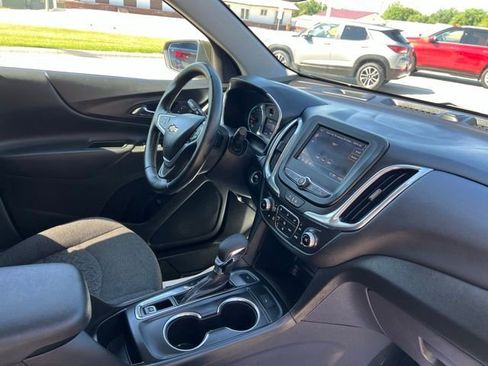 Used 2023 Chevrolet Equinox LT AWD/4WD image 12