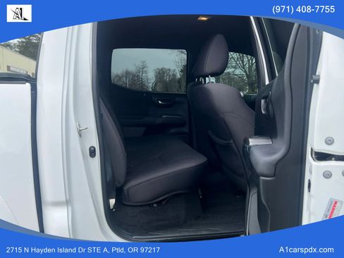 Used 2017 Toyota Tacoma TRD Sport w/ Tow Package (A/T) AWD/4WD image 15