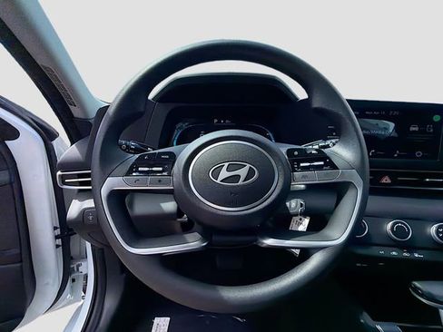 New 2026 Hyundai Elantra SE image 11