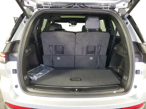 New 2025 Jeep Grand Cherokee L Limited image 32