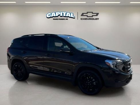 Used 2021 GMC Terrain SLT w/ Infotainment Package II image 7