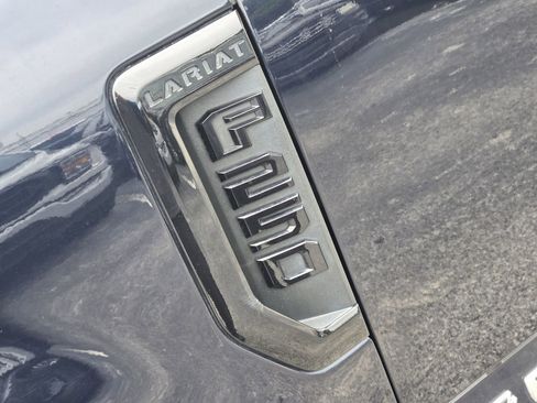 Used 2022 Ford F250 Lariat w/ Tremor Off-Road Package AWD/4WD image 12
