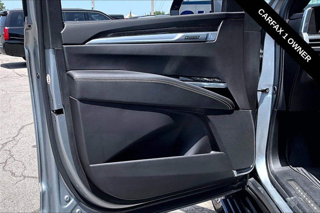 Used 2025 Cadillac Escalade V AWD/4WD image 22