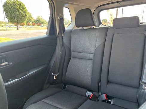 Used 2025 Nissan Rogue SV FWD image 41