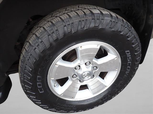 Used 2007 Toyota 4Runner SR5 AWD/4WD image 5