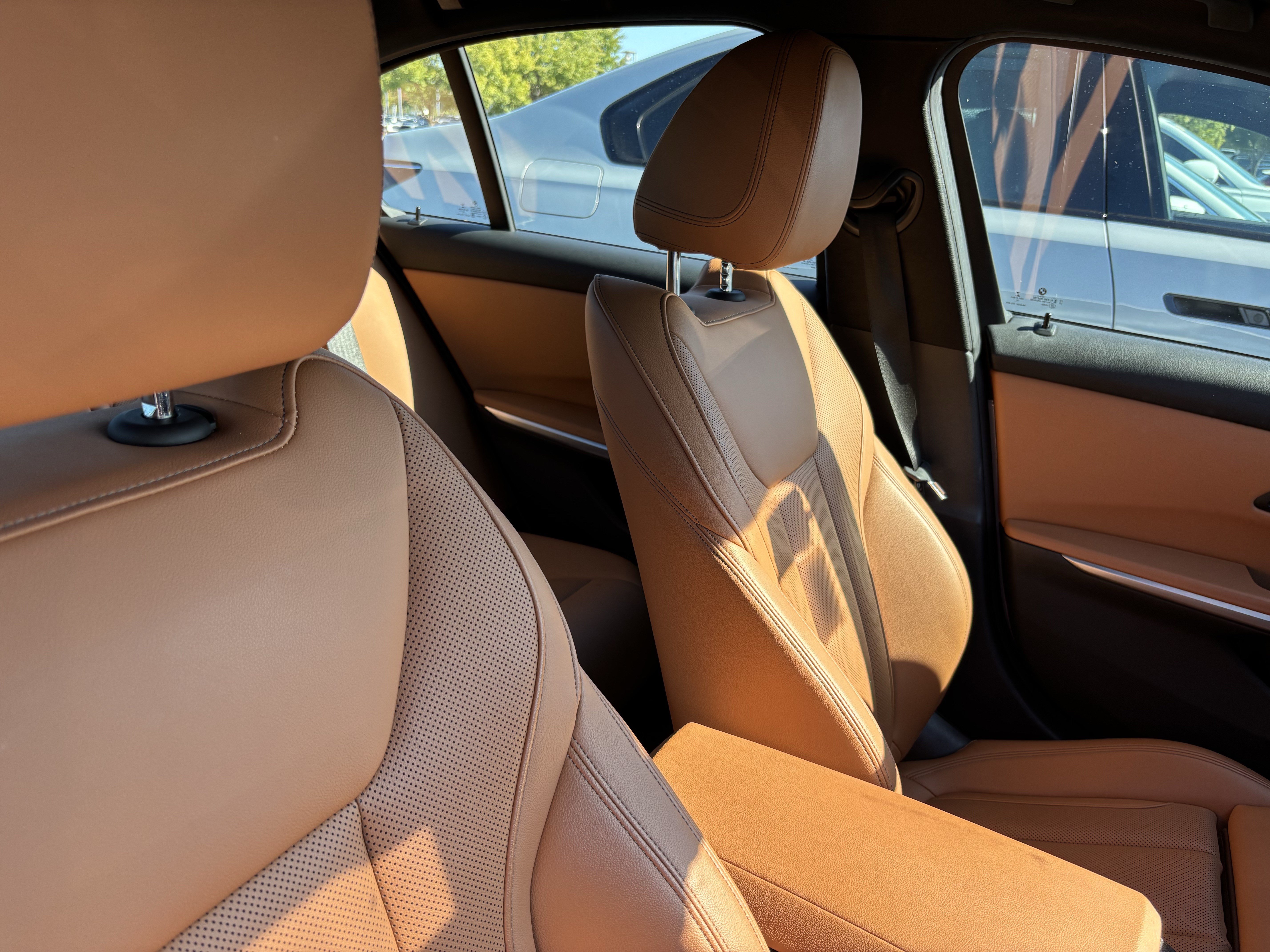 Certified 2023 BMW 330i Sedan RWD image 35