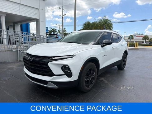 Used 2023 Chevrolet Blazer LT w/ Convenience Package FWD image 3