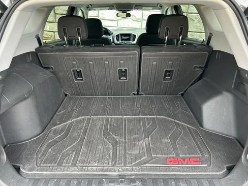 Used 2019 GMC Terrain SLE w/ Driver Convenience Package AWD/4WD image 11