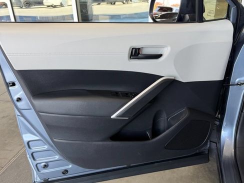 Used 2022 Toyota Corolla Cross L FWD image 18