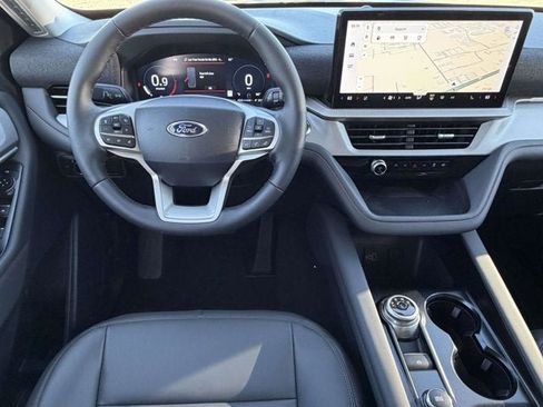 New 2026 Ford Explorer Active w/ Active Comfort Package image 17