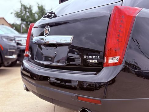 Used 2016 Cadillac SRX Luxury w/ Driver Awareness Package FWD image 10