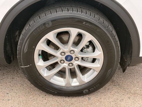 Certified 2022 Ford Escape SE AWD/4WD image 9