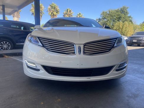 Used 2013 Lincoln MKZ FWD image 40