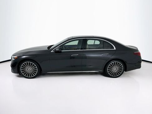 Used 2024 Mercedes-Benz E 350 4MATIC Sedan image 5