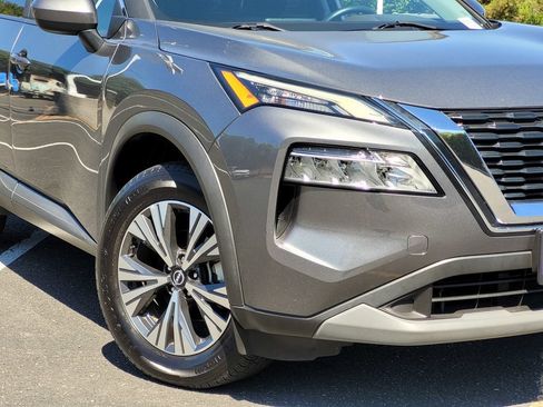 Used 2023 Nissan Rogue SV FWD image 4