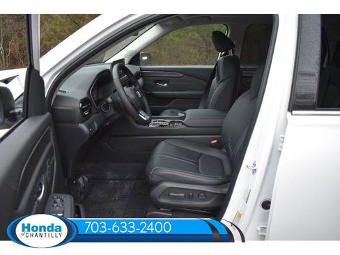 New 2026 Honda Pilot Touring image 28