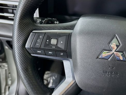 Used 2024 Mitsubishi Outlander SE Black Edition AWD/4WD image 23