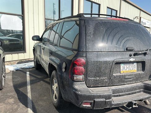 Used 2005 Chevrolet TrailBlazer LS w/ LS Preferred Equipment Group image 6