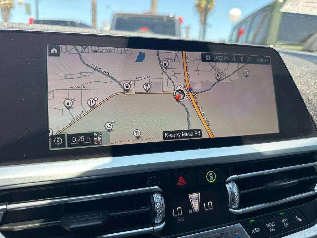 Used 2019 BMW 330i xDrive Sedan w/ Premium Package AWD/4WD image 5
