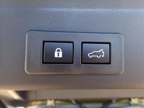 New 2026 Subaru Ascent Limited image 9