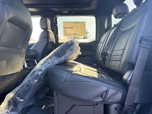 New 2026 Ford F250 Platinum image 40